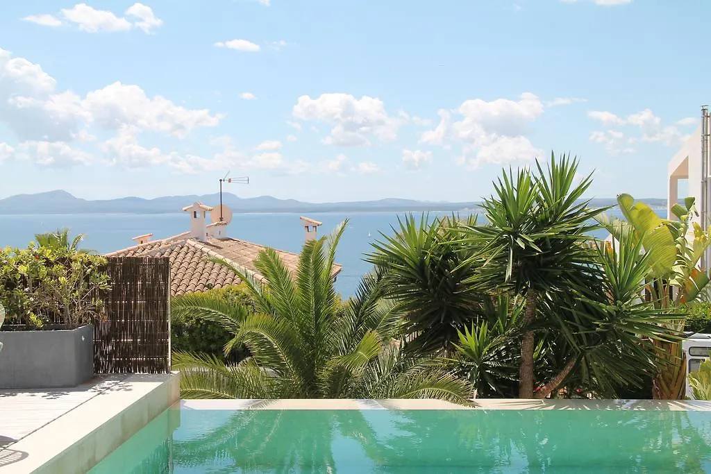 B-Only Beach House Villa Alcanada